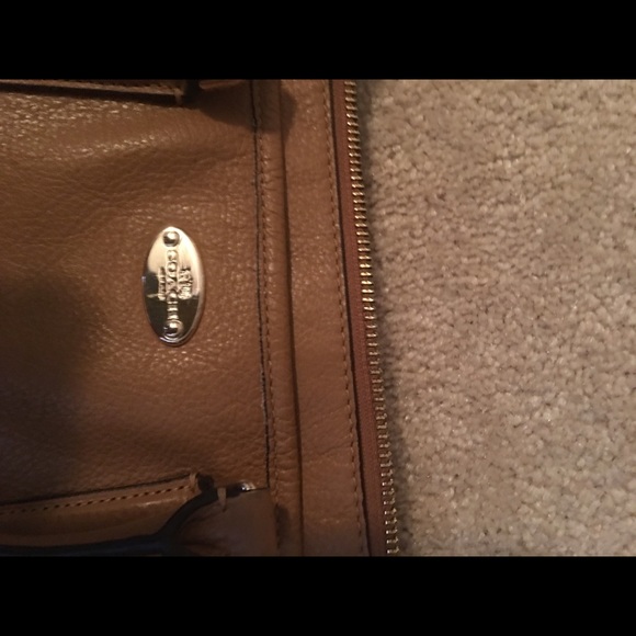 Coach handbag - Picture 2 of 3